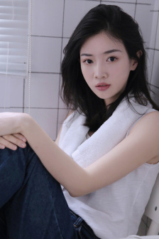 坐在他嘴上帮我添